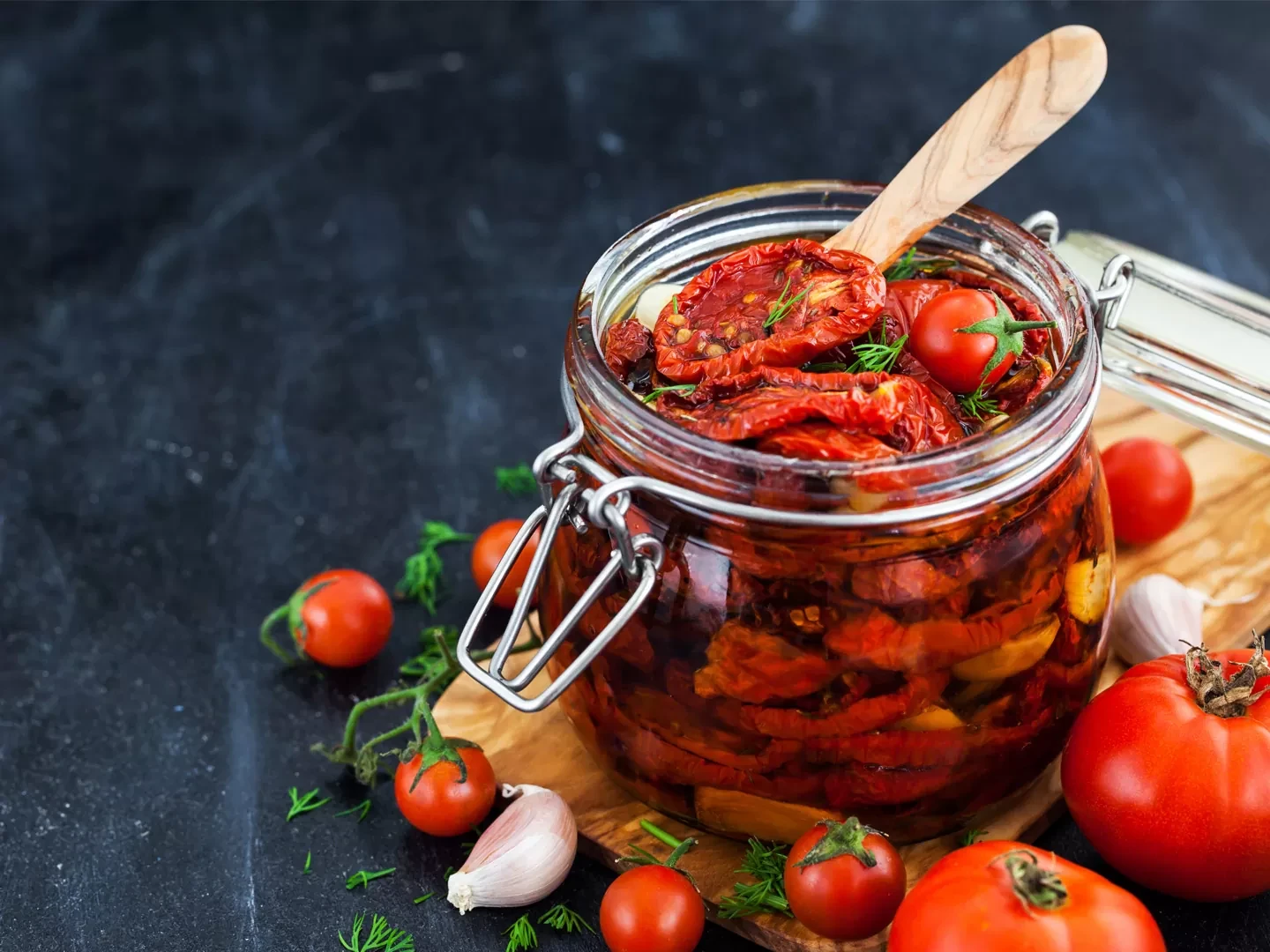Miniatura de tomates-secos